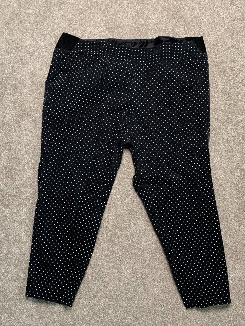 INVESTMENTS II ANKLE PANTS Sz 22W Pull On Black  White Diamond Polka Dot Stretch